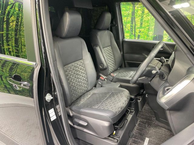 TOYOTA VOXY 2022 Image 31