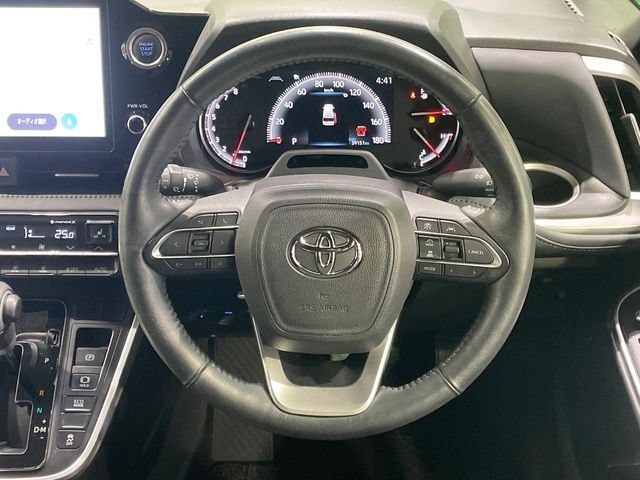 TOYOTA VOXY 2022 Image 31