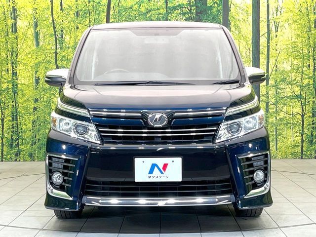 TOYOTA VOXY 2015 Image 31