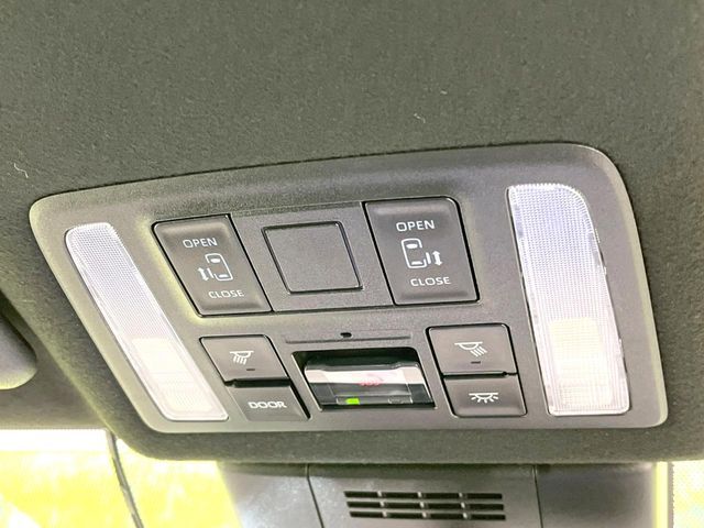 TOYOTA VOXY HYBRID 2025 Image 31