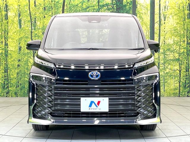 TOYOTA VOXY HYBRID 2025 Image 31