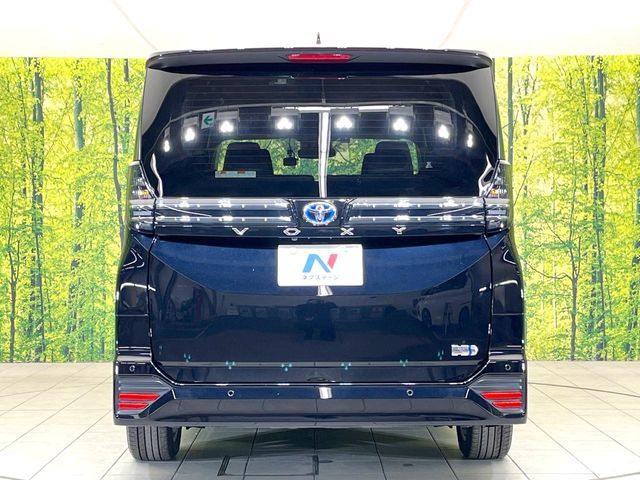 TOYOTA VOXY HYBRID 2025 Image 31