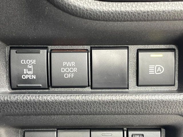 TOYOTA SIENTA HYBRID 2023 Image 31