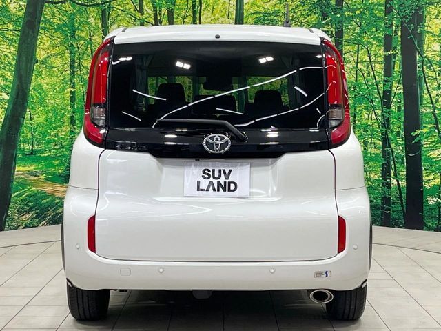 TOYOTA SIENTA HYBRID 2023 Image 31