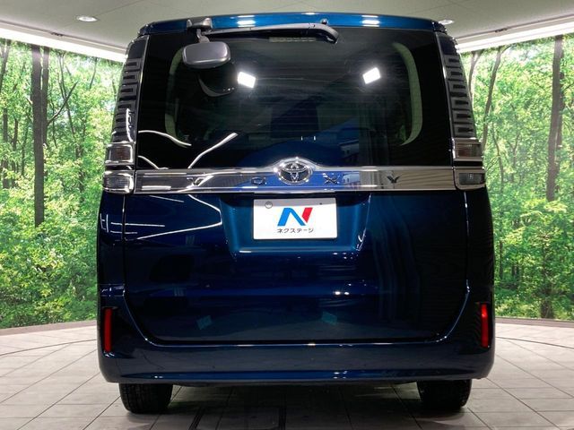TOYOTA VOXY 2018 Image 31