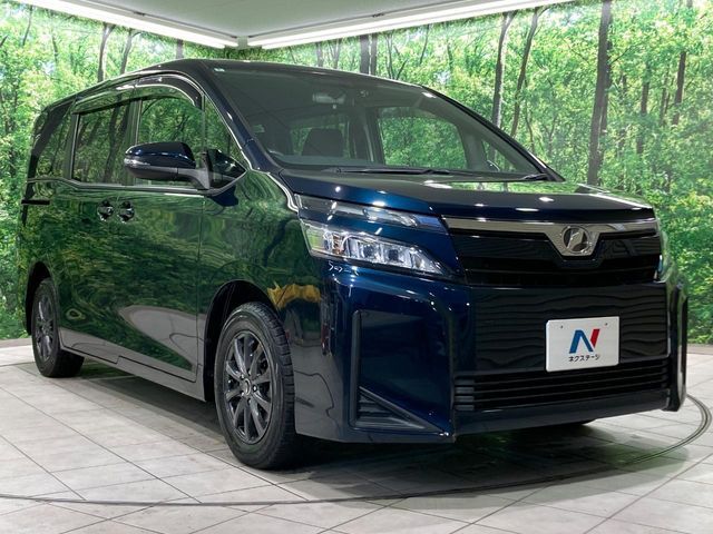 TOYOTA VOXY 2018 Image 31
