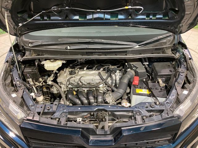 TOYOTA VOXY 2018 Image 31