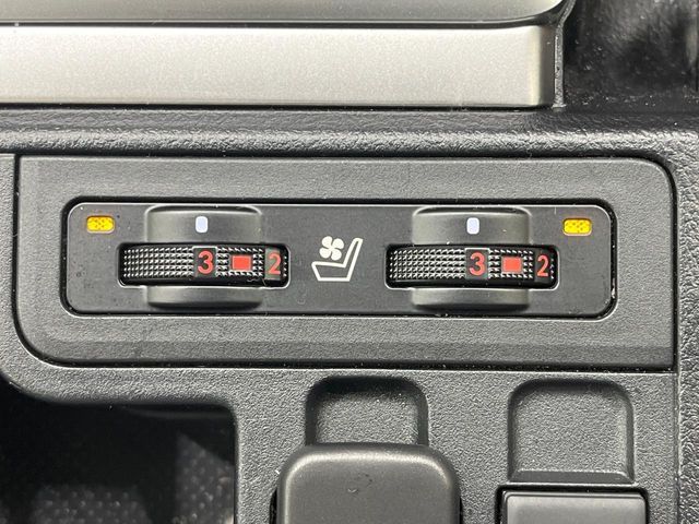 TOYOTA LANDCRUISER PRADO 2021 Image 31