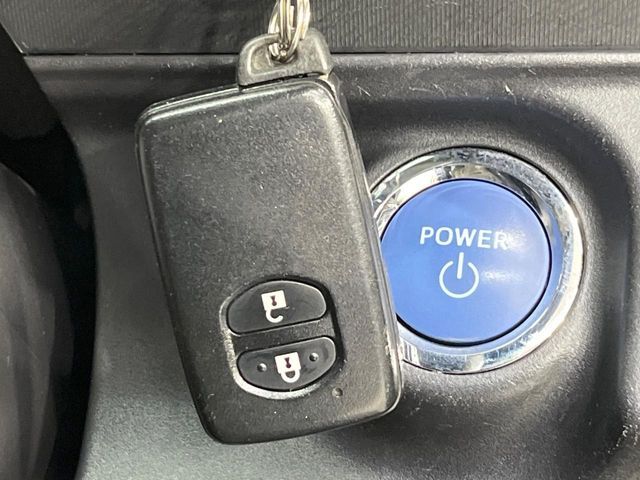 TOYOTA AQUA 2018 Image 31