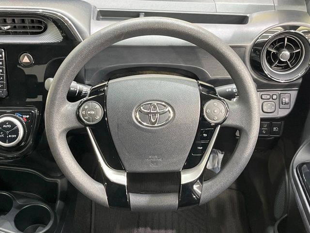 TOYOTA AQUA 2018 Image 31