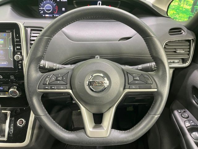 NISSAN SERENA  S-HYBRID 2017 Image 31