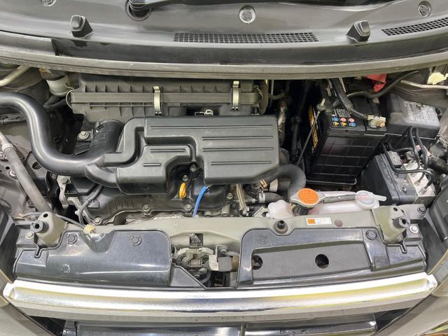 DAIHATSU MOVE CUSTOM 2013 Image 31