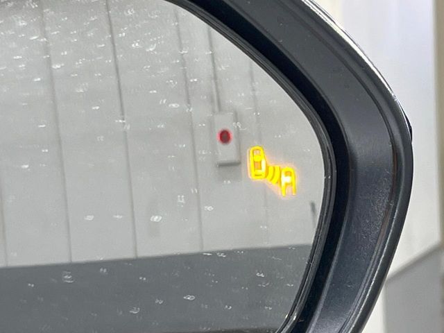 TOYOTA YARIS CROSS HYBRID 2025 Image 31