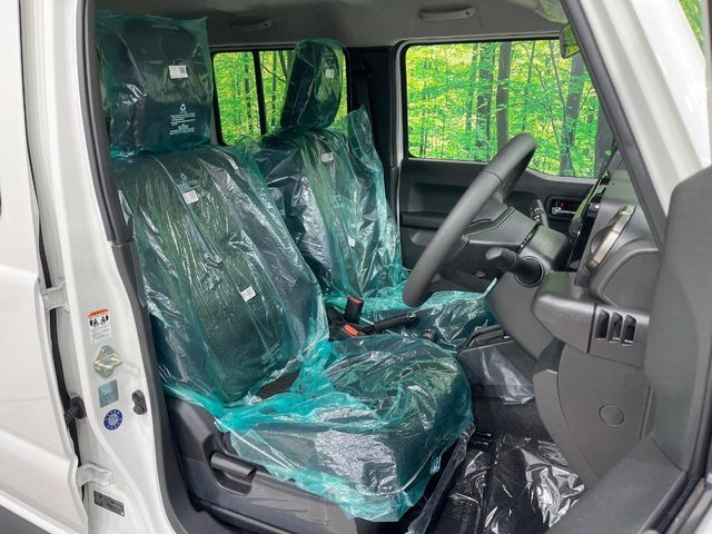 SUZUKI JIMNY NOMADE 2026 Image 31