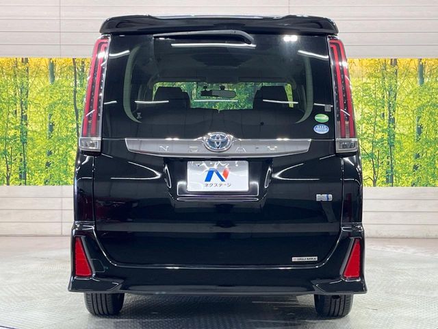 TOYOTA NOAH 2014 Image 31