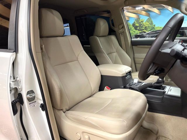 TOYOTA LANDCRUISER PRADO 2023 Image 31