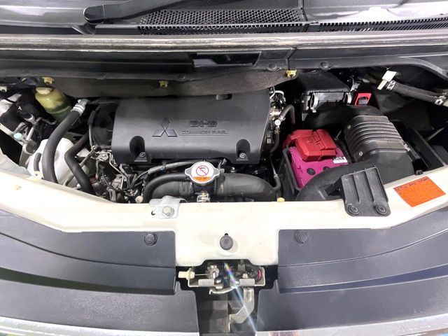 MITSUBISHI DELICA D:5 4WD 2018 Image 31