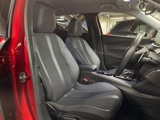 PEUGEOT 2008 2021 Image 31