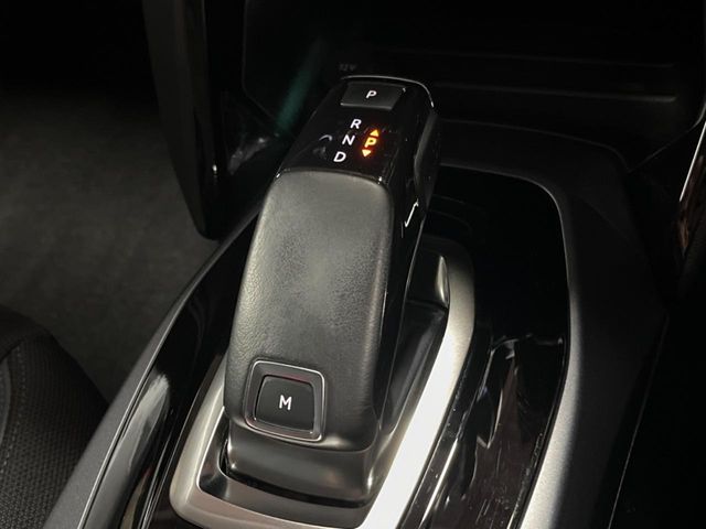 PEUGEOT 2008 2021 Image 31