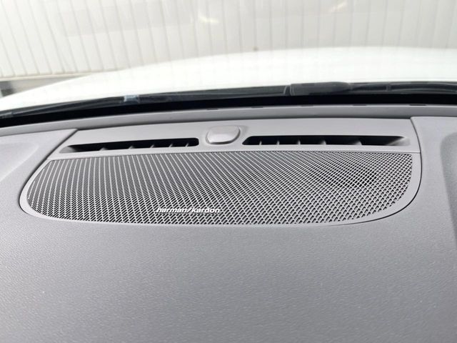 VOLVO XC40 2021 Image 31