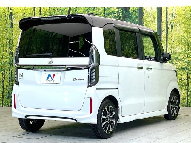 HONDA N BOX CUSTOM 2020 Image 31