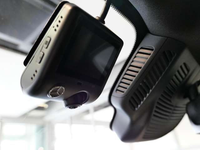 MERCEDES BENZ GLB 2023 Image 31