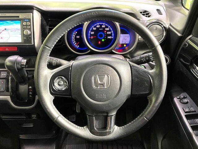 HONDA N BOX CUSTOM 2013 Image 31