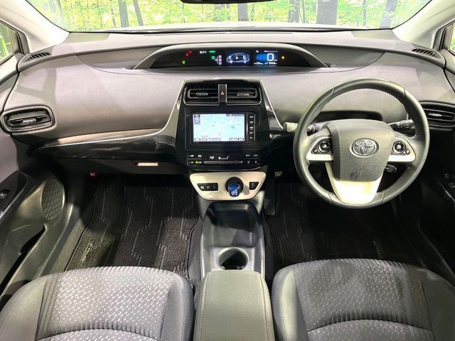 TOYOTA PRIUS 2016 Image 31