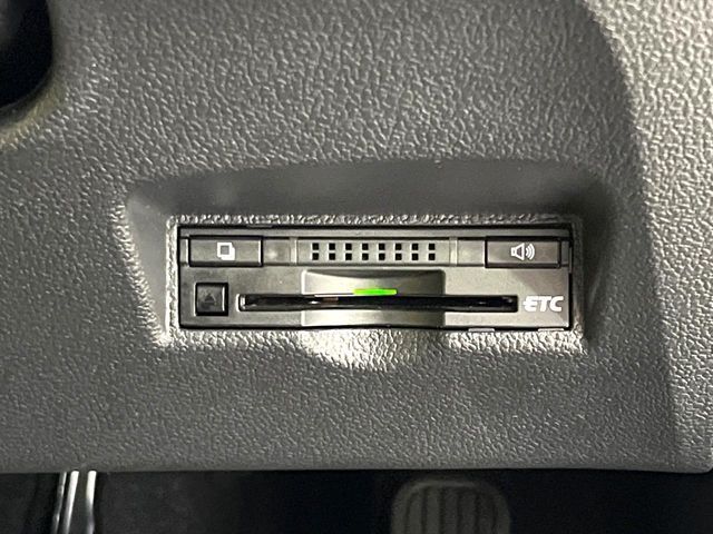 TOYOTA PRIUS 2016 Image 31