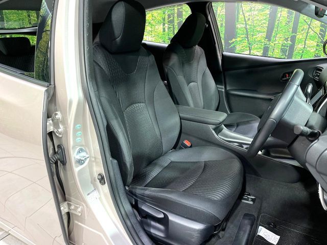 TOYOTA PRIUS 2016 Image 31