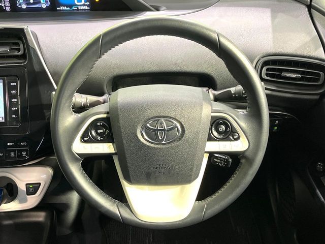 TOYOTA PRIUS 2016 Image 31