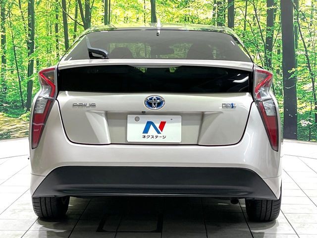 TOYOTA PRIUS 2016 Image 31