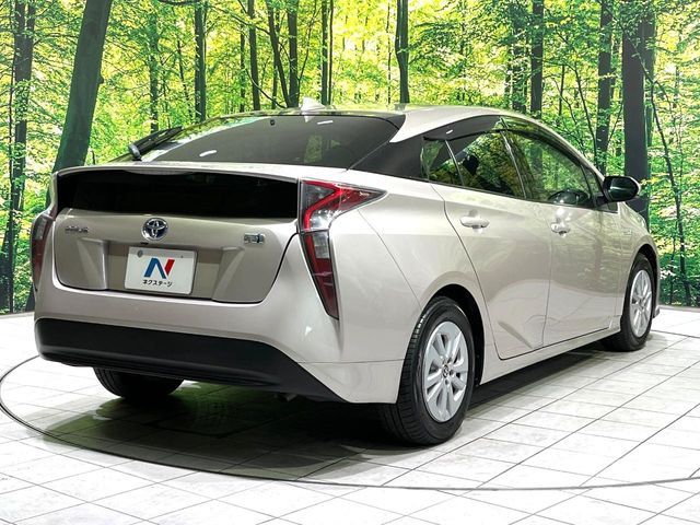 TOYOTA PRIUS 2016 Image 31