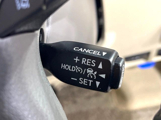 TOYOTA LANDCRUISER PRADO 2023 Image 31