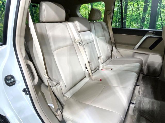 TOYOTA LANDCRUISER PRADO 2023 Image 31