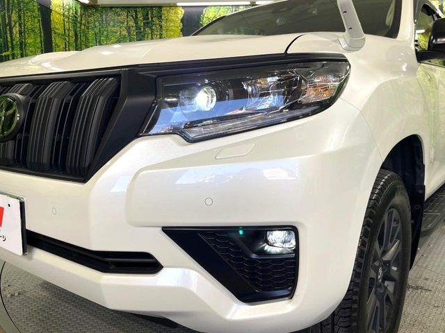 TOYOTA LANDCRUISER PRADO 2023 Image 31