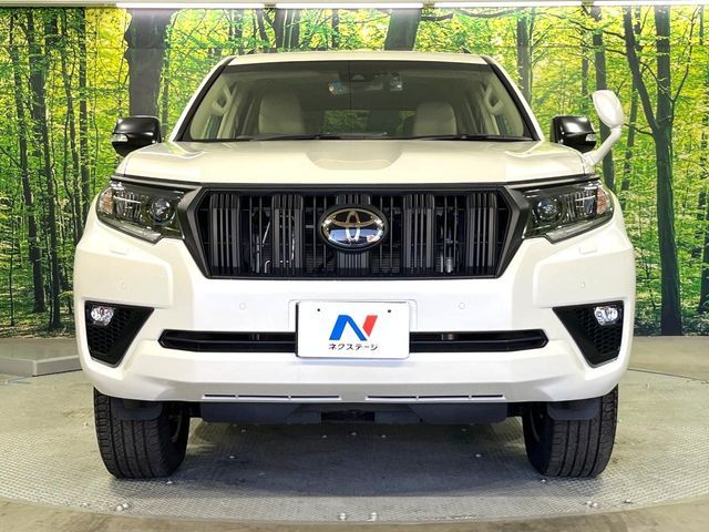 TOYOTA LANDCRUISER PRADO 2023 Image 31