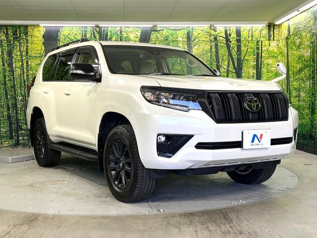 TOYOTA LANDCRUISER PRADO 2023 Image 31