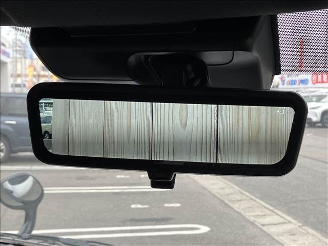 TOYOTA HIACE VAN 2WD 2025 Image 31