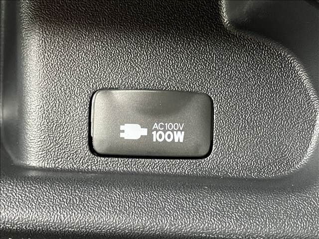 TOYOTA HIACE VAN 2WD 2025 Image 31