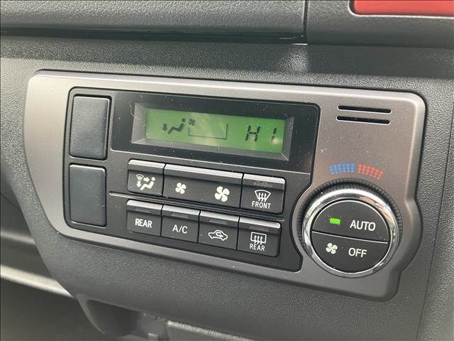 TOYOTA HIACE VAN 2WD 2025 Image 31