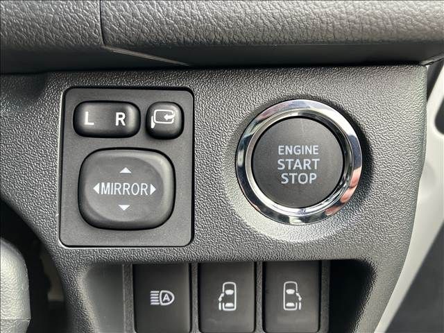 TOYOTA HIACE VAN 2WD 2025 Image 31