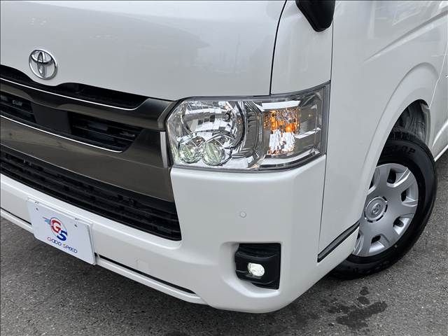 TOYOTA HIACE VAN 2WD 2025 Image 31