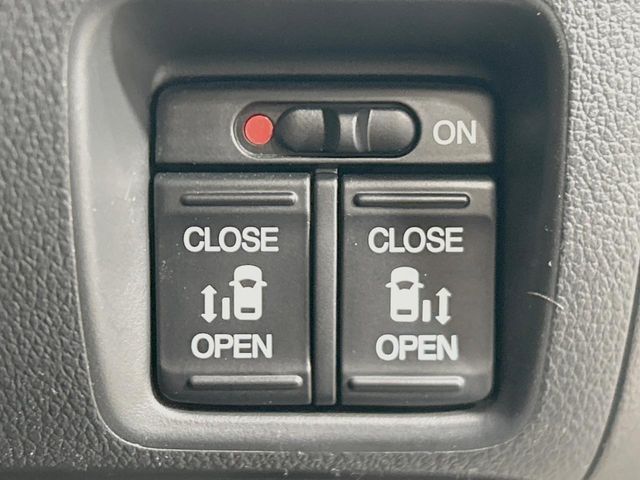 HONDA N BOX 2016 Image 31