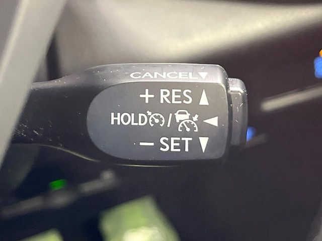 TOYOTA C-HR 2017 Image 31