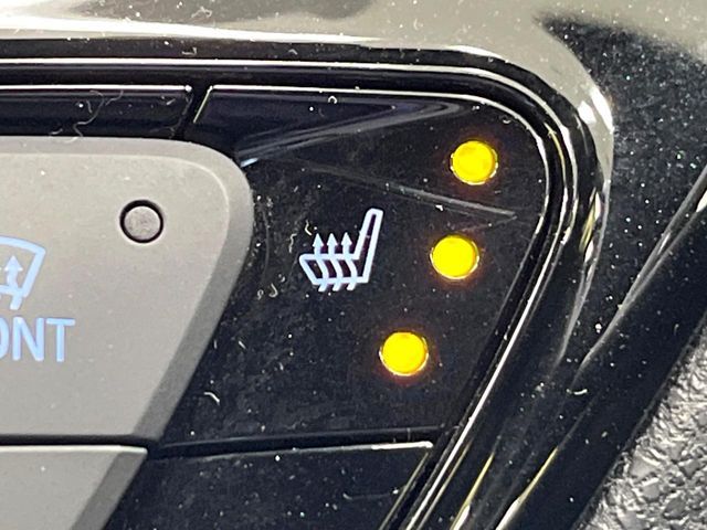 TOYOTA C-HR 2017 Image 31