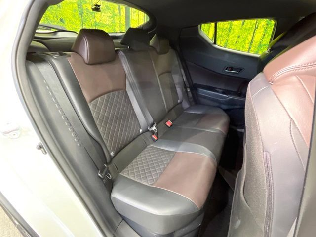 TOYOTA C-HR 2017 Image 31