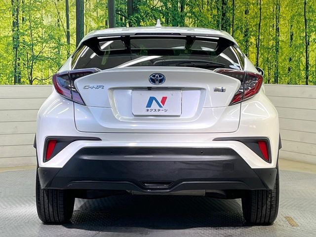 TOYOTA C-HR 2017 Image 31