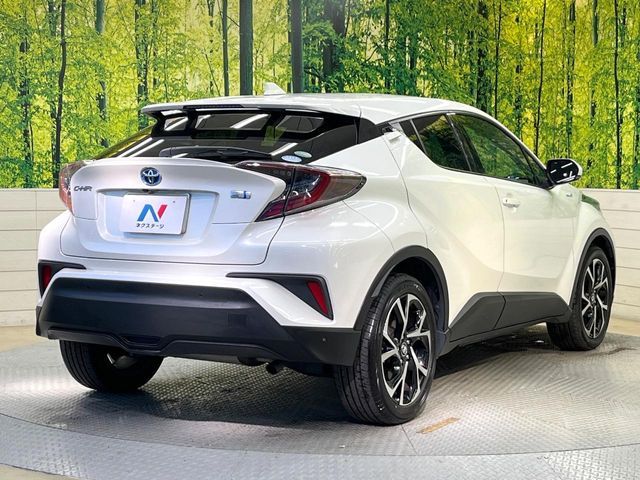 TOYOTA C-HR 2017 Image 31