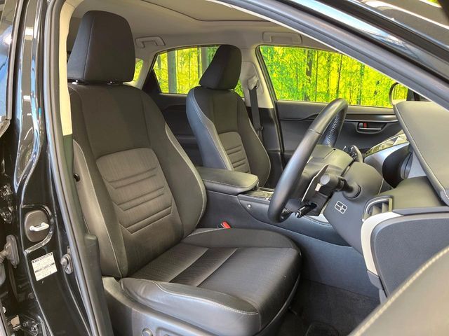 TOYOTA LEXUS NX300H 2018 Image 31